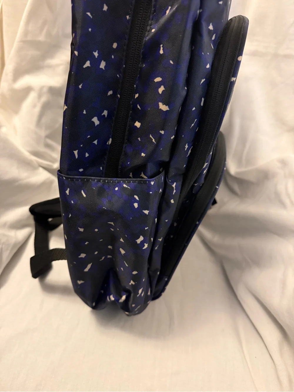 New ~ Eastsport Multi-Purpose Trinity Backpack Bookbag Laptop